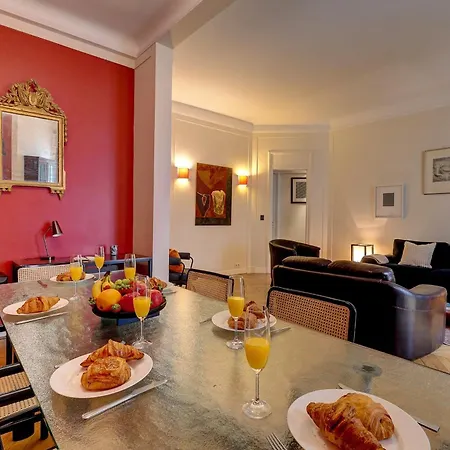 The Seine & Pont De L'alma - 2br With Balcony - Cityapartmentstay * Paris