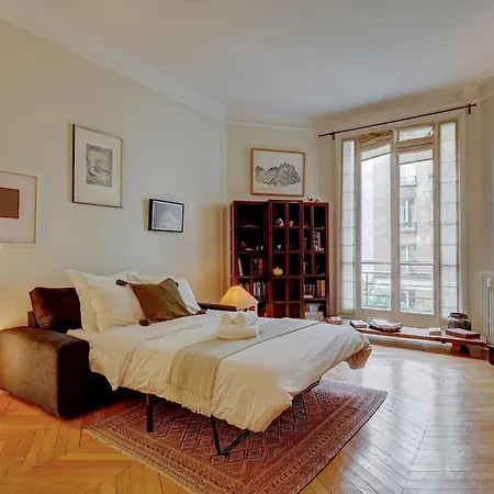Apartment The Seine & Pont De L'alma - 2br With Balcony - Cityapartmentstay Paris