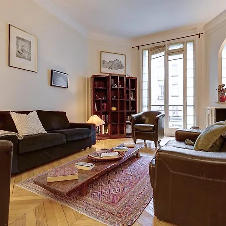 The Seine & Pont De L'alma - 2br With Balcony - Cityapartmentstay *