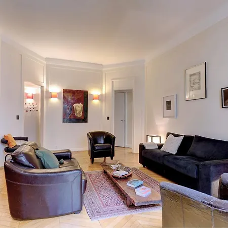 The Seine & Pont De L'alma - 2br With Balcony - Cityapartmentstay